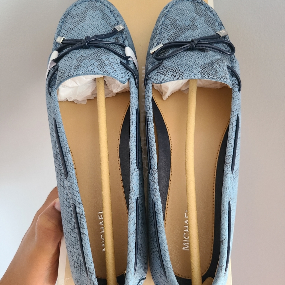 Michael Kors Moccasin - Picture 3 of 3